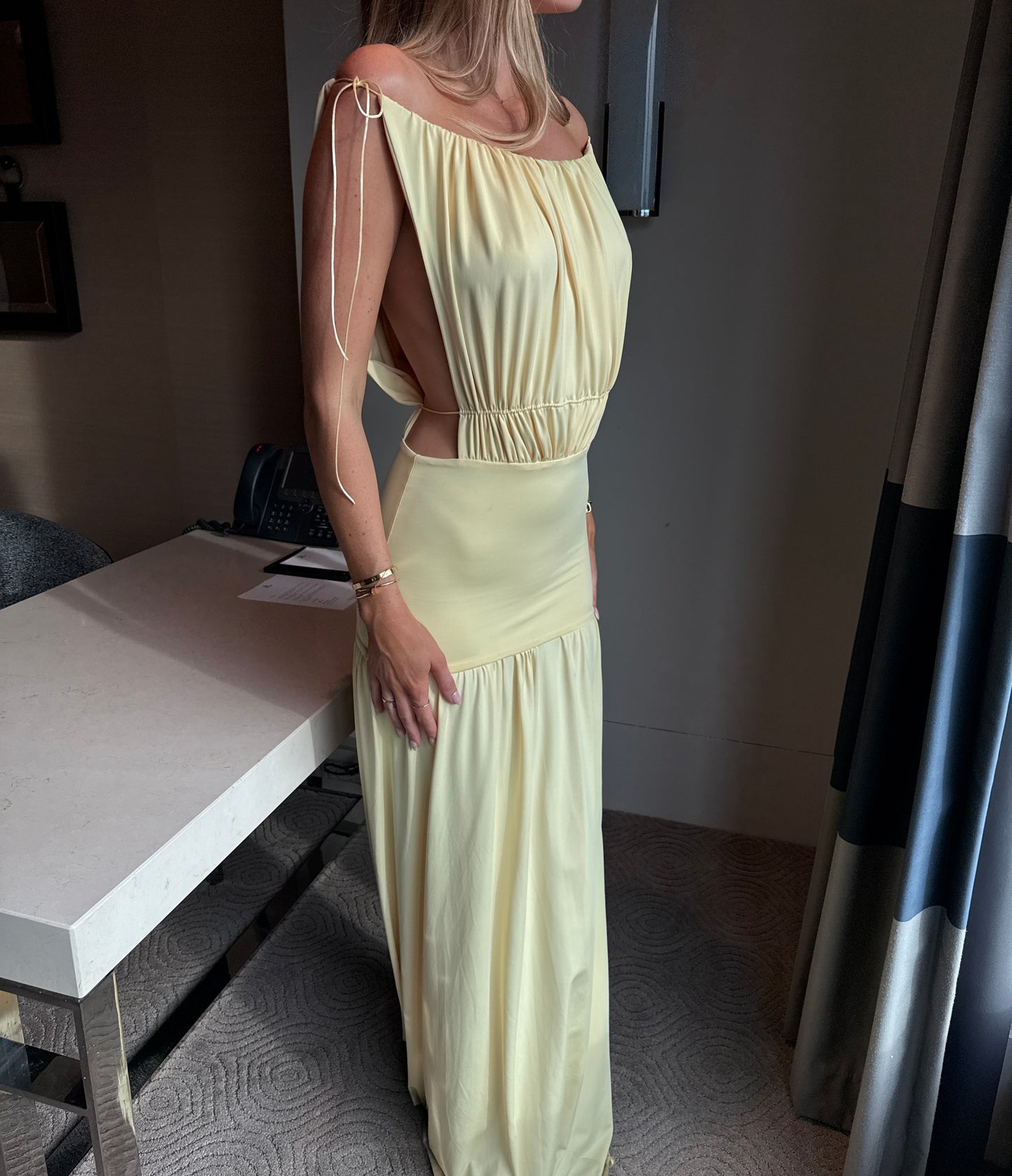 Deconduarte Solana Gown